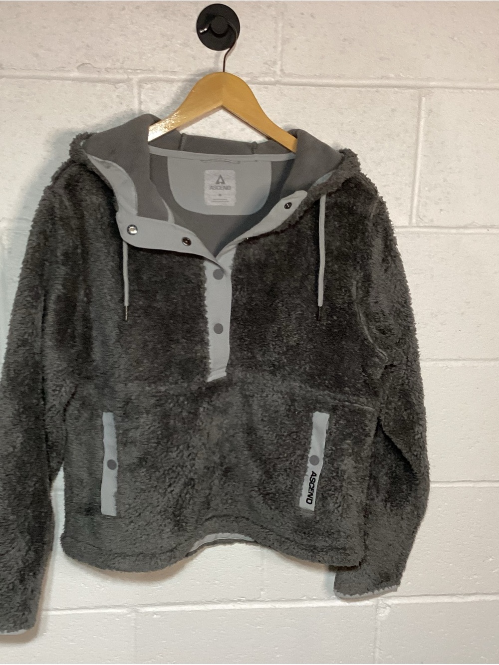 Ascend Women’s Dark Gray Sherpa Zip-Up Hoodie